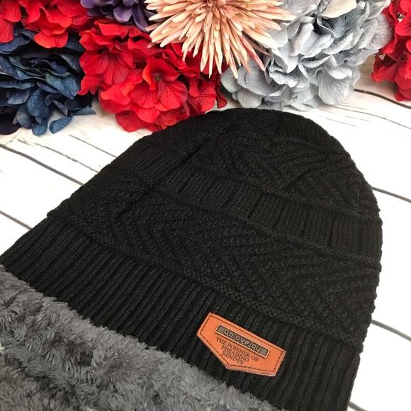 Cable Knit Beanie and Ring Scarf With Fleece - Picture 7 of 14